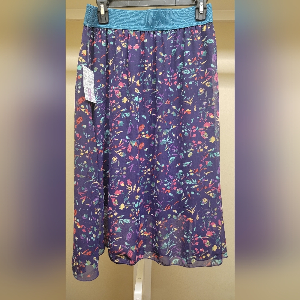 NWT Lularoe Lola -Medium